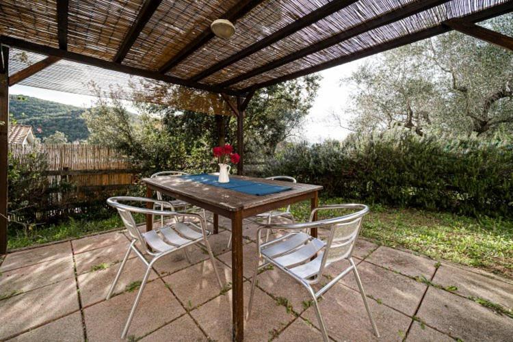 La Baia di Bagnaia Apartment Portoferraio Bagian luar foto